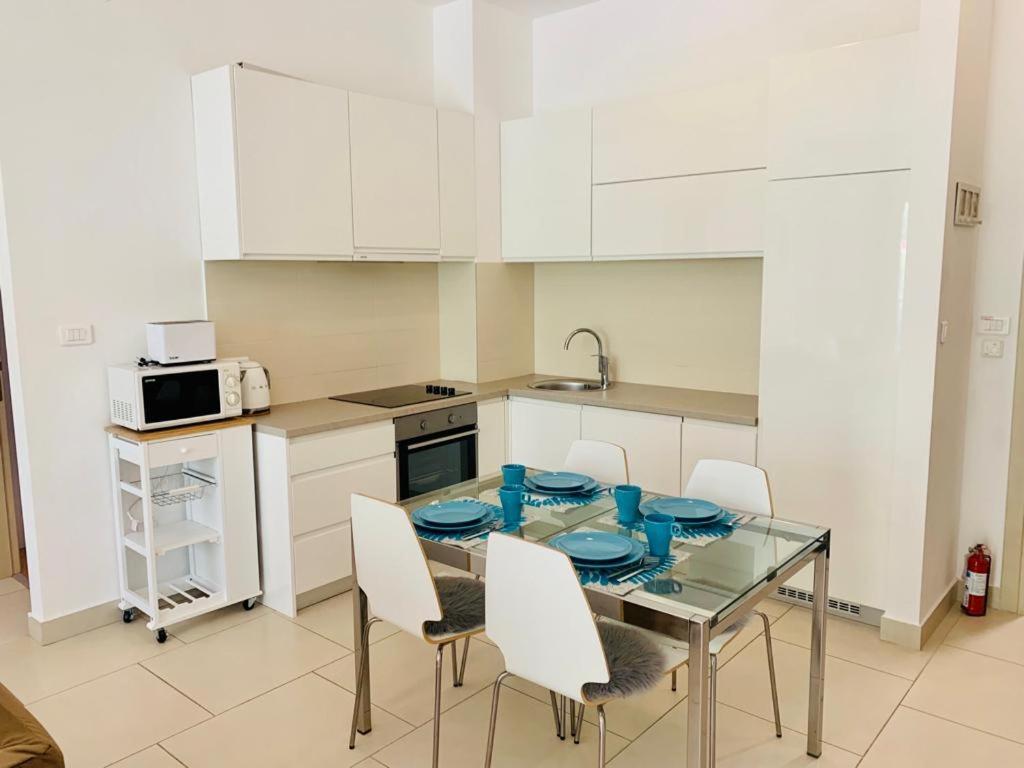 Lavender Bay Apartment F8 Дони-Моринь Экстерьер фото